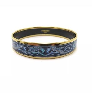 BNWB HERMES Gold Enamel Blue Seahorse Bangle RARE